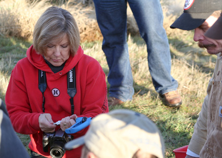 8930_needle_prep_munsel